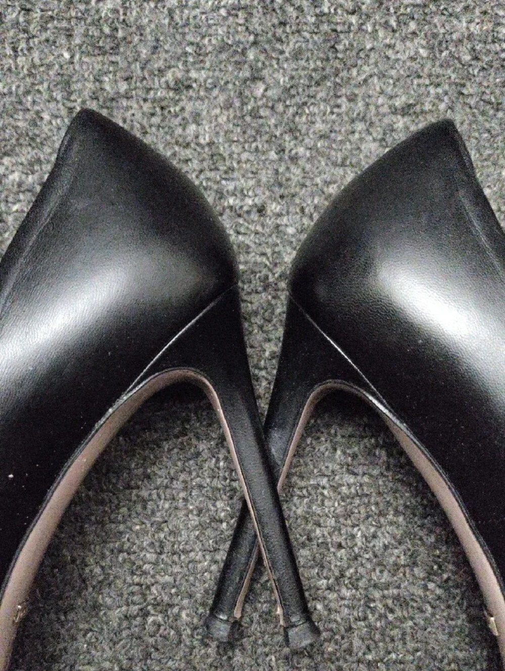 Gucci Black Leather Peep-Toe Heels with Gold Horsebit